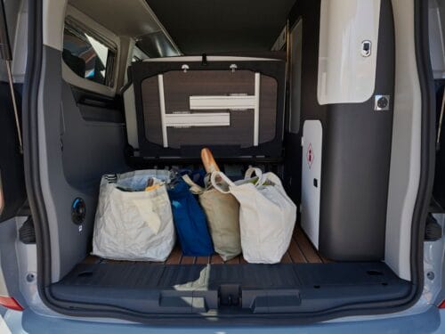 Monza_Booths_Loading_Shopping_C 16-1920x1920