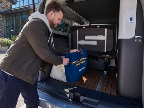 Monza_Booths_Loading_Shopping_C 6-1920x1920