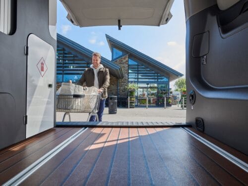 Monza_Booths_Loading_Shopping_D 1-1920x1920