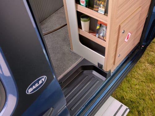 2999 Endeavour Studio