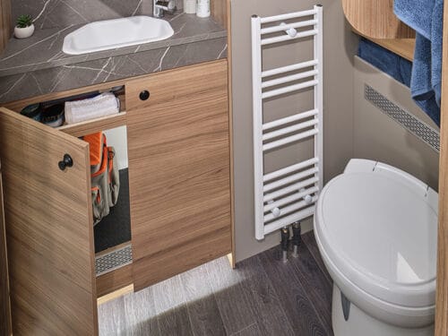 72-2-Autograph-garage-access