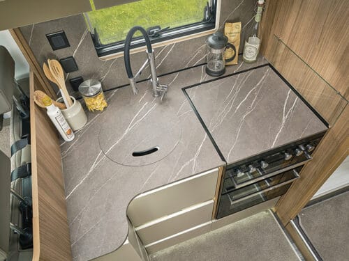 79-4T-Autograph-kitchen