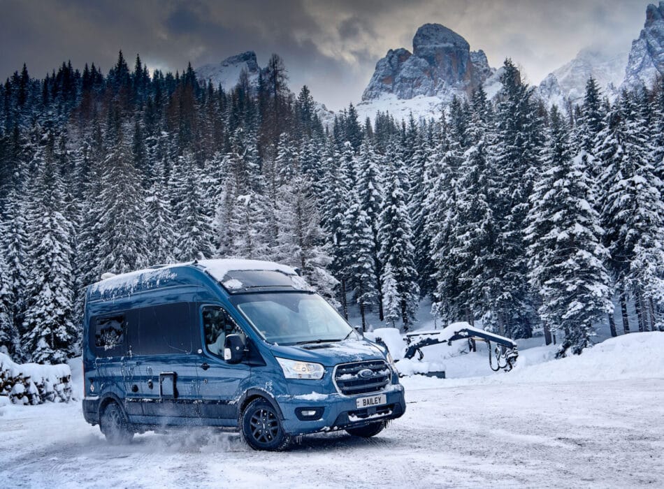 Endeavour B62 on location